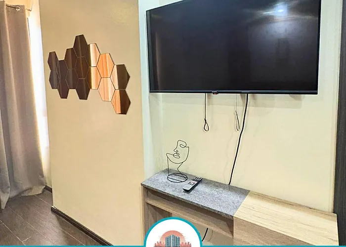 Island Pearl I Near Moa I 2 Double Beds Manila